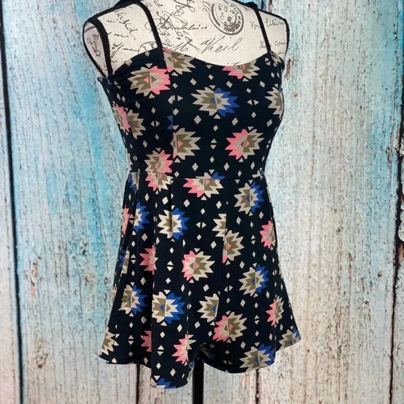 FOREVER 21 BLACK TRIBAL ROMPER WITH HEART CUT OUT BACK *SMALL *EMPIRE WAIST - Picture 5 of 11